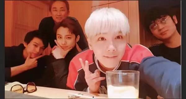 爆料韩国娱乐圈的博主,博主爆料背后的真相与内幕