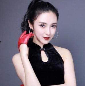 香港女明星珊,珊成的人生光影之旅