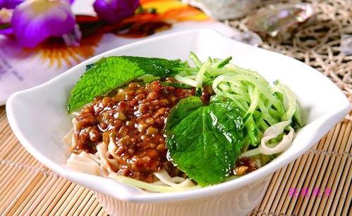 网红重庆炸酱面的做法,麻辣鲜香，一口接一口的诱惑