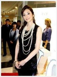 黑珍珠项链明星搭配