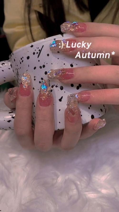 网红美甲款钻,网红美甲款钻引领潮流新风尚