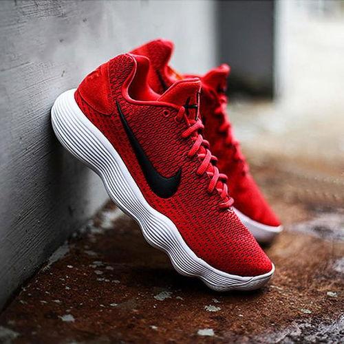 耐克篮球鞋明星款,引领潮流的篮球传奇