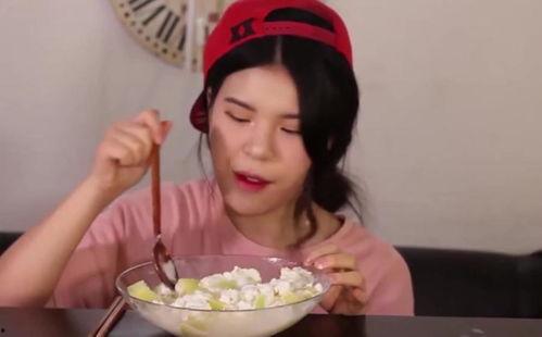 韩国妹妹吃哈密瓜