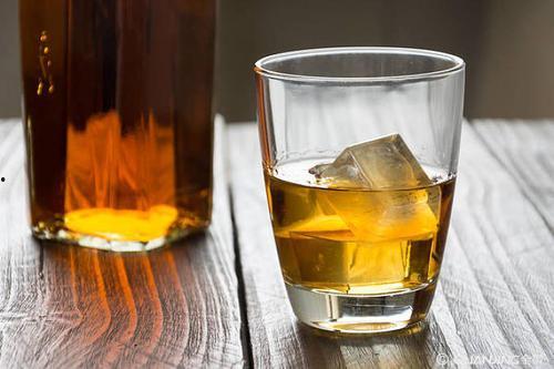 喝茶喝水的网红玻璃杯,茶香四溢，水润心田的时尚饮品伴侣