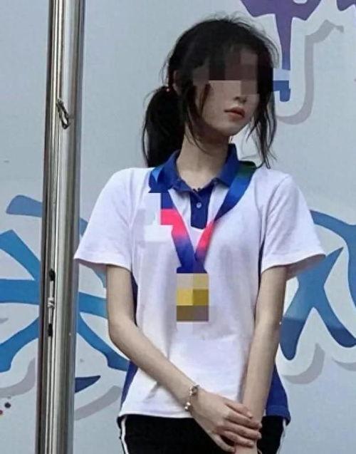 情侣自拍吃瓜视频